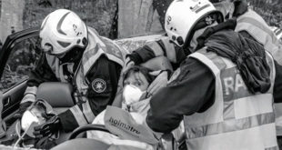 Svenska Räddningsprodukter – Swedish Firefighters Stövlar som är sönder – Swedish Firefighters